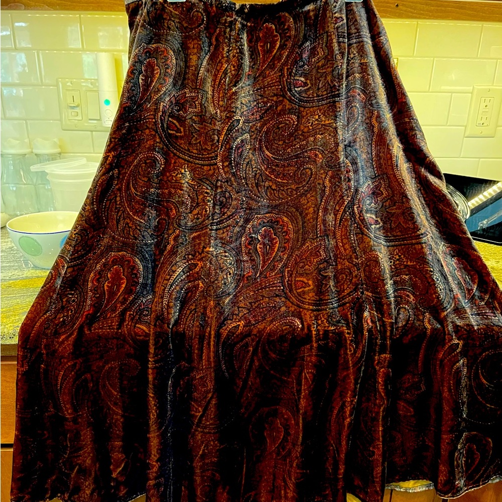 Beautiful A line, light weight paisley maxi skirt golden hues, soft velvet like